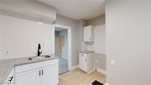 4357 W 52nd Street, Cleveland, OH 44144