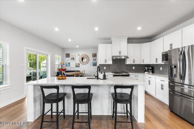 7 Patriot Street, Farmingdale, NJ 07727