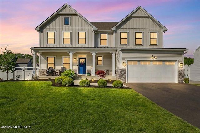 7 Patriot Street, Farmingdale, NJ 07727