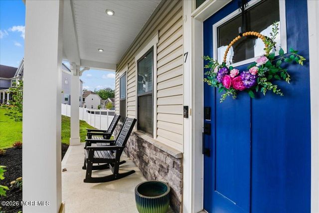 7 Patriot Street, Farmingdale, NJ 07727