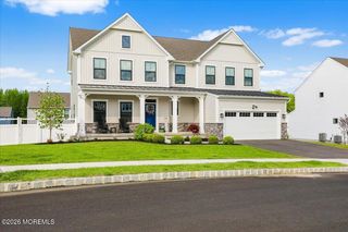 7 Patriot Street, Farmingdale, NJ 07727