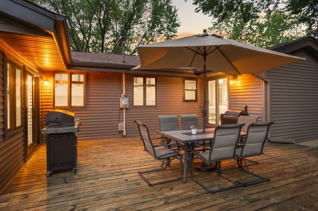 2317 Emerald Drive, White Bear Lake, MN 55110