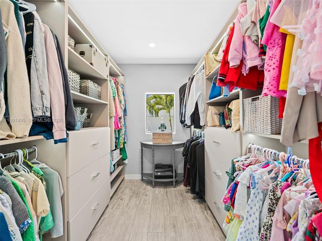 1203 Lincoln St, Hollywood, FL 33019