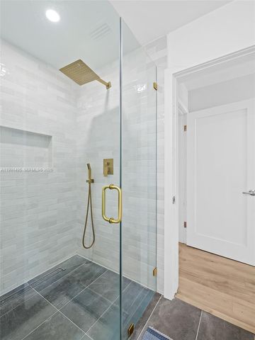 1203 Lincoln St, Hollywood, FL 33019