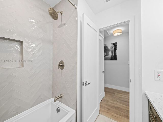 1203 Lincoln St, Hollywood, FL 33019