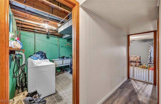 4124 Leavitt Road, Lorain, OH 44053