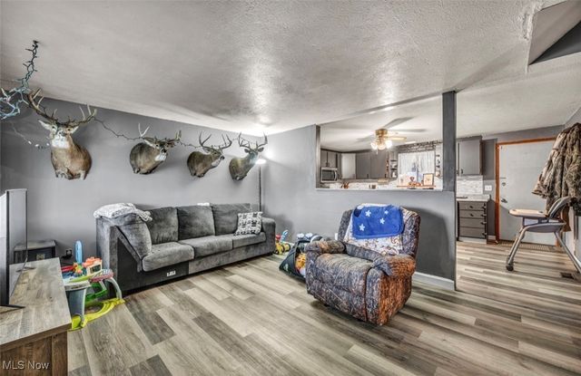 4124 Leavitt Road, Lorain, OH 44053