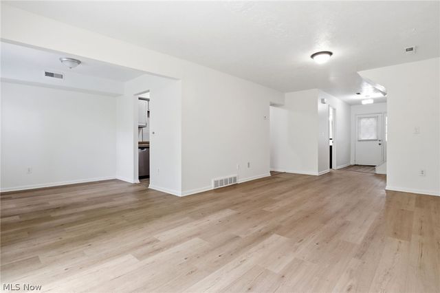 1771 Rolling Hills Drive D, Twinsburg, OH 44087