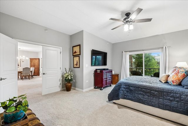310 E Church Avenue 209, Libertyville, IL 60048