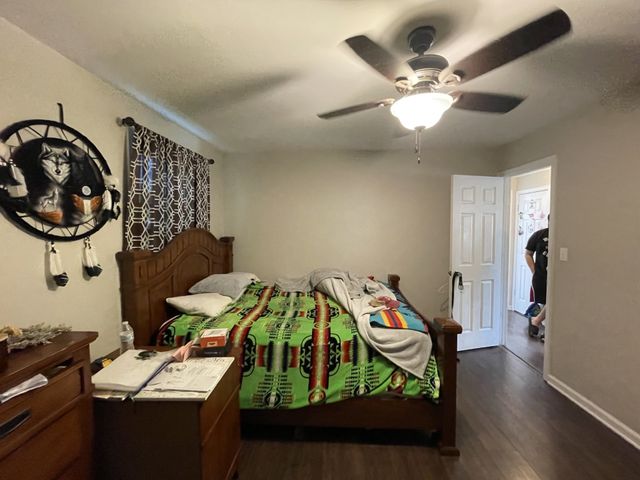 824 Country Club Dr, Clarksville, TN 37043