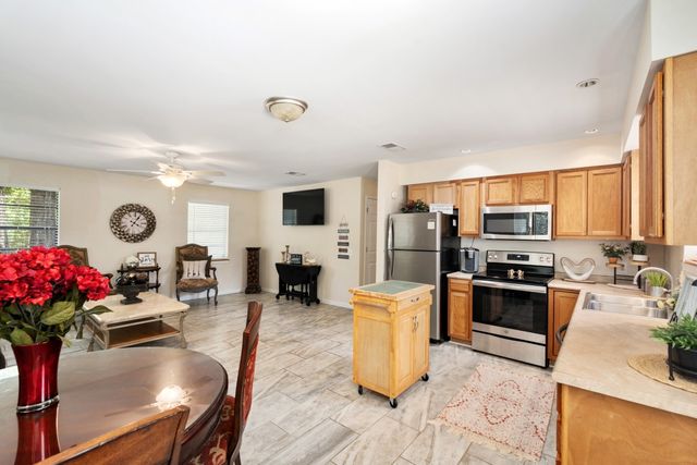 116 E Beachwood Loop, Trinidad, TX 75163