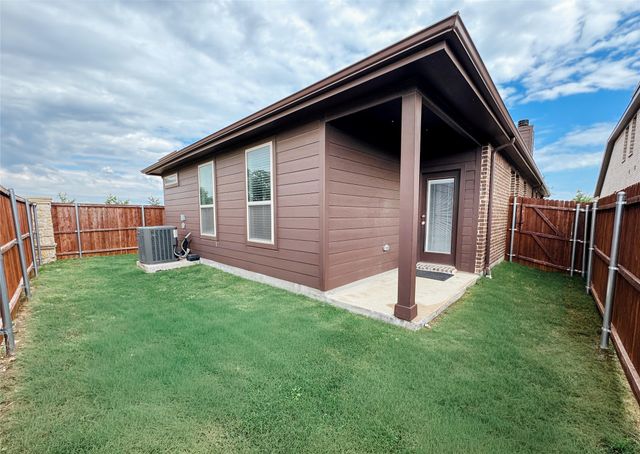 3227 Shortgrass Lane, Melissa, TX 75454