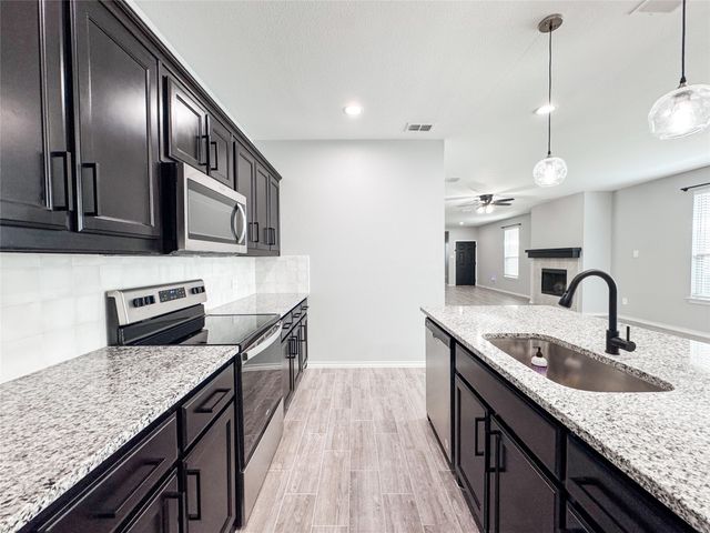 3227 Shortgrass Lane, Melissa, TX 75454