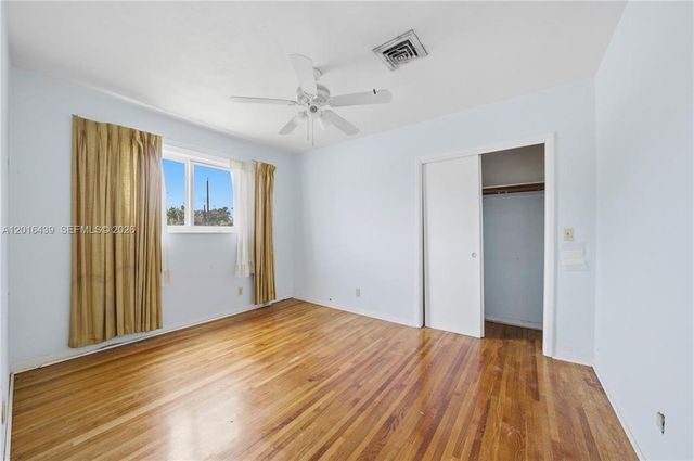 2300 N 57th Terrace, Hollywood, FL 33021