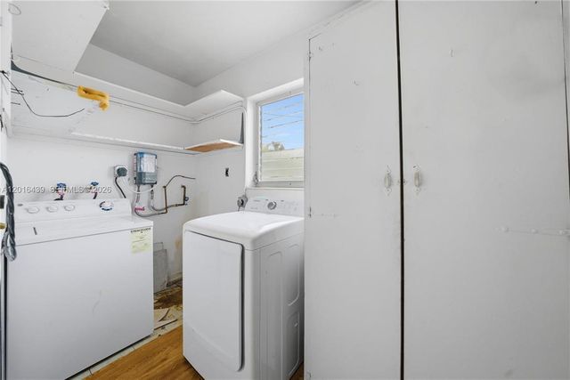 2300 N 57th Terrace, Hollywood, FL 33021