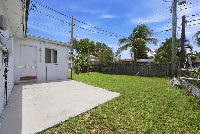 2300 N 57th Terrace, Hollywood, FL 33021