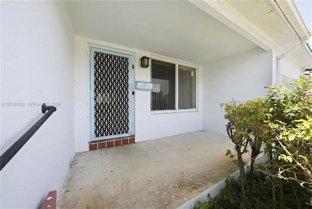 2300 N 57th Terrace, Hollywood, FL 33021