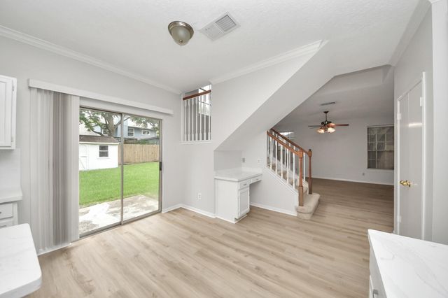 4907 Heritage Plains Drive, Friendswood, TX 77546