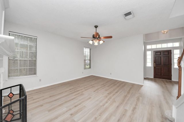 4907 Heritage Plains Drive, Friendswood, TX 77546