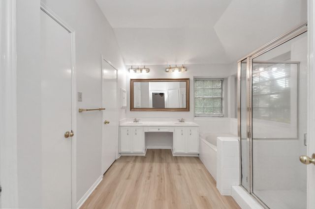 4907 Heritage Plains Drive, Friendswood, TX 77546