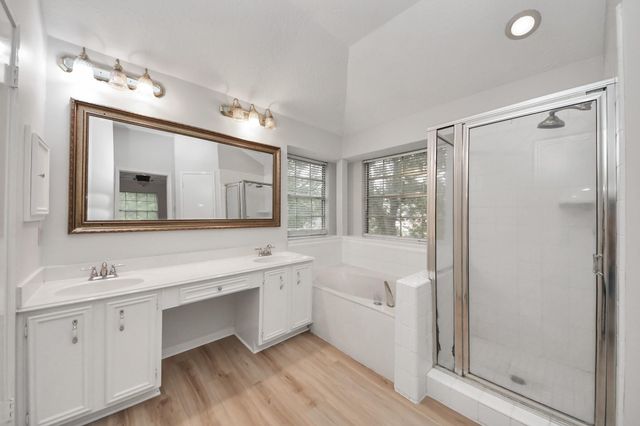 4907 Heritage Plains Drive, Friendswood, TX 77546