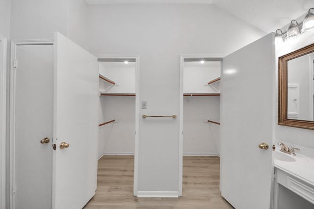 4907 Heritage Plains Drive, Friendswood, TX 77546