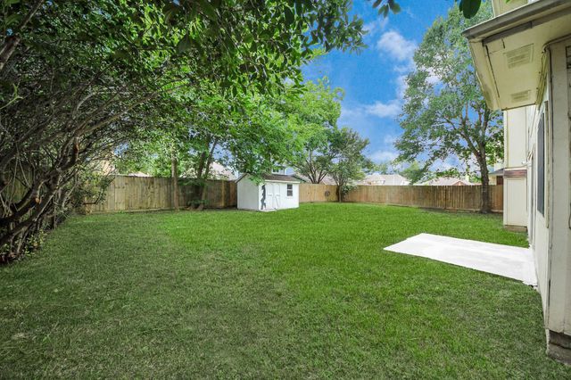 4907 Heritage Plains Drive, Friendswood, TX 77546