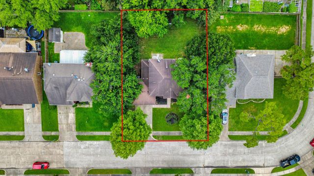 4907 Heritage Plains Drive, Friendswood, TX 77546