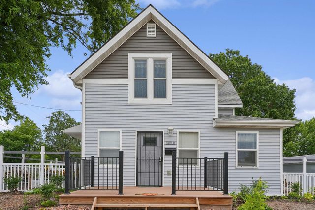 1714 12th Avenue, Eldora, IA 50627