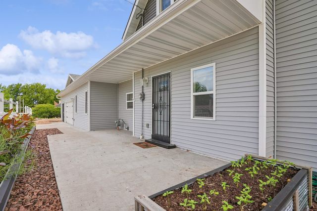 1714 12th Avenue, Eldora, IA 50627