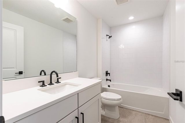 13885 EASDALE ALLEY, Winter Garden, FL 34787