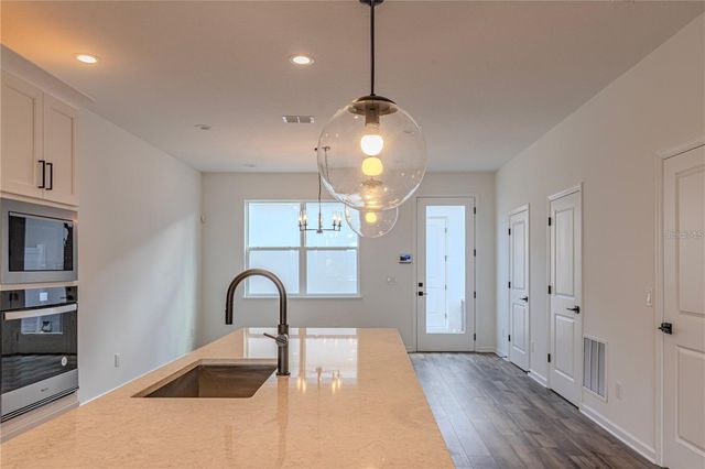 13885 EASDALE ALLEY, Winter Garden, FL 34787