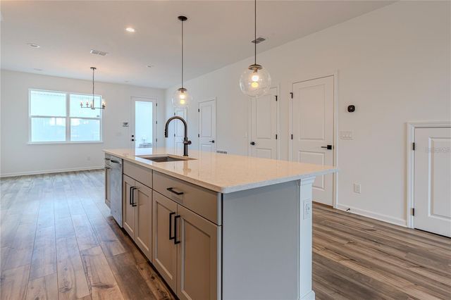 13885 EASDALE ALLEY, Winter Garden, FL 34787