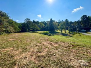 40 Doan Road, Weaverville, NC 28787