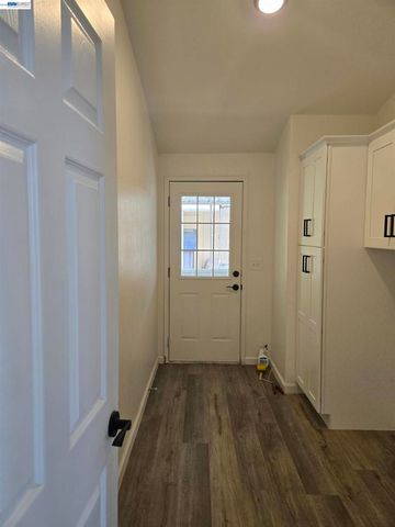 183 Neptune Ave, Hayward, CA 94544