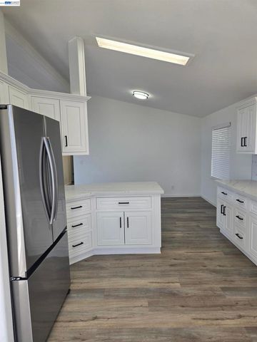 183 Neptune Ave, Hayward, CA 94544