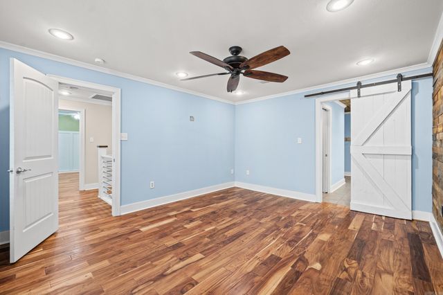 15 Smoking Oaks Rd, Conway, AR 72034