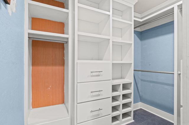 15 Smoking Oaks Rd, Conway, AR 72034