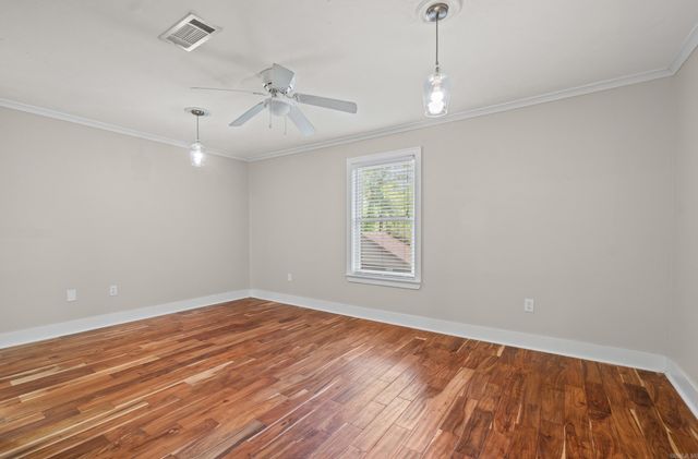 15 Smoking Oaks Rd, Conway, AR 72034