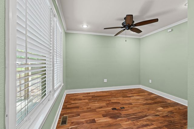 15 Smoking Oaks Rd, Conway, AR 72034