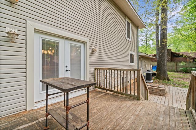 15 Smoking Oaks Rd, Conway, AR 72034