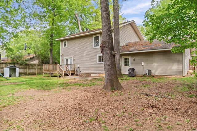 15 Smoking Oaks Rd, Conway, AR 72034