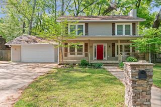 15 Smoking Oaks Rd, Conway, AR 72034