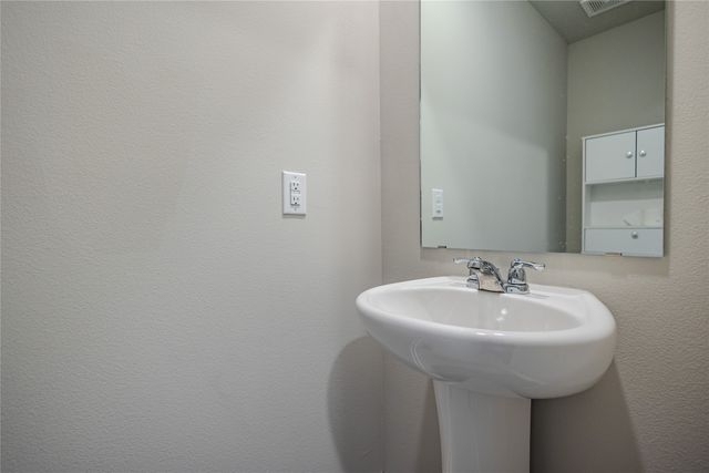 1024 Cove Street SE, Bondurant, IA 50035