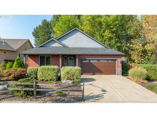 2943 Sw REDMOND HILL Rd, Mc Minnville, OR 97128