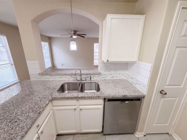 10250 Rolleston Lane, Houston, TX 77034
