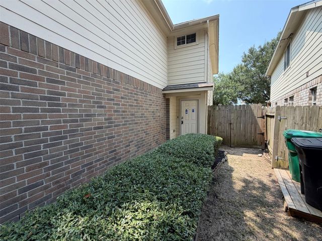 10250 Rolleston Lane, Houston, TX 77034
