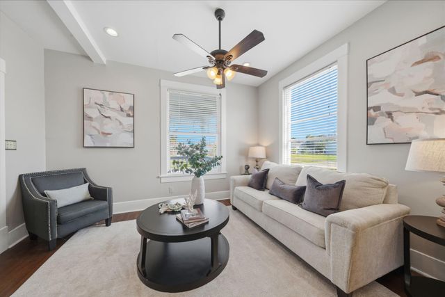 1001 Avenue K, Galveston, TX 77550