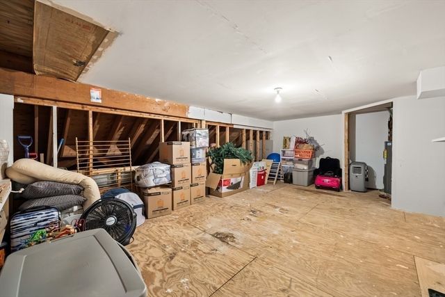 111 Carriage Ln 111, Taunton, MA 02780