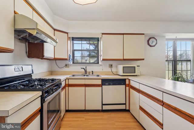 217 BALFIELD TER, Cherry Hill, NJ 08003